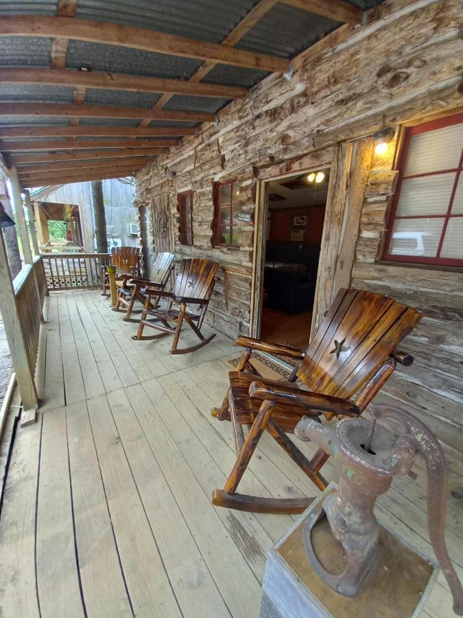 Acorn Hideaways Canton Old West Bunkhouse For 9 - Trail'S End Corral Exterior foto